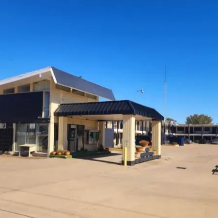 The Hastings Inn Salina