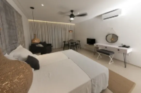 Hylatio Tourist Village