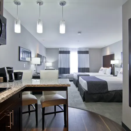 Home Inn & Suites Regina Airport