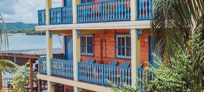 Hotel Casona de La Isla Hoteles en Flores