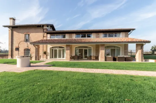 Monteborre Hotels in 