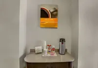 Howard Johnson by Wyndham Lemoore Hotel di Lemoore