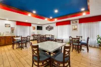 Hometown Inn Thomasville - piscina