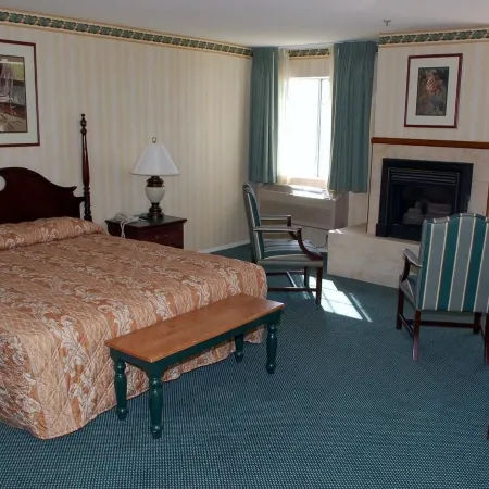Longstreet Inn & Casino