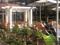 Admiral Plaza Apartments โรงแรมใน