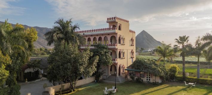 The Country Side Resort Hotels in Pushkar