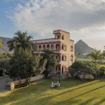 The Country Side Resort