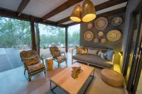 Bushwillow Private Villa - Pensions