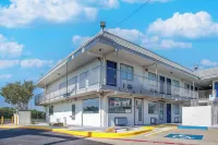 Motel 6 Fort Worth, TX - East