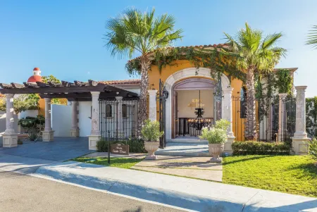 Vista Encantada Spa Resort & Residences