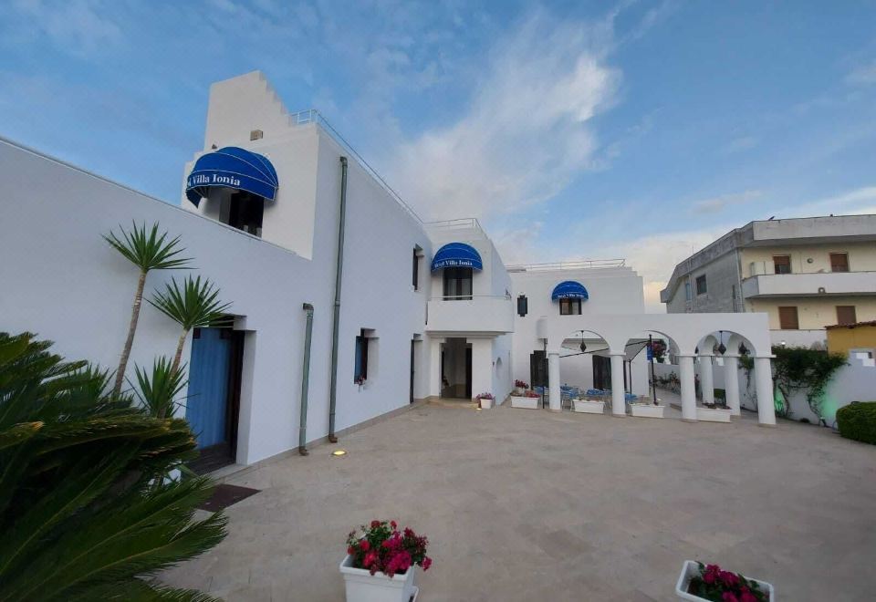 hotel overview picture