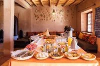 Kanz Erremal - breakfast