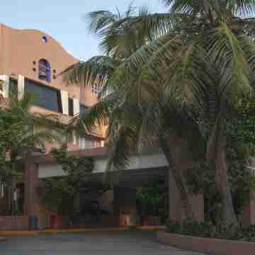 Holiday Inn CD. DEL CARMEN by IHG Hotel Exterior