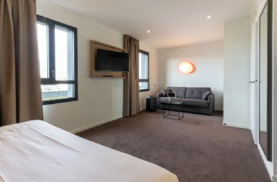 拉瓦爾北康鉑酒店 酒店