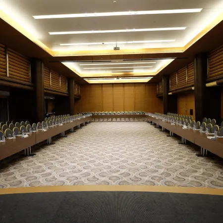 Radisson Blu Hotel, Beirut Verdun
