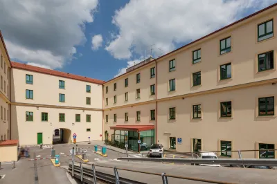 Hotel Park 45 Hotels near Atelijer Meštrović
