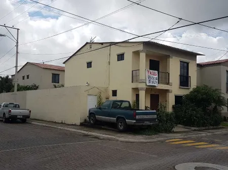 Casa Veranda Отели в г. Кантон Дауле