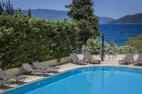 Meliti Waterfront Suites - Pool