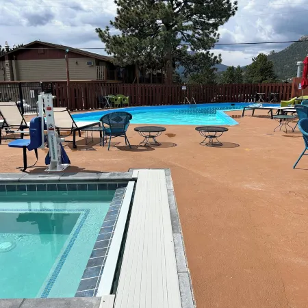 Hotel Estes