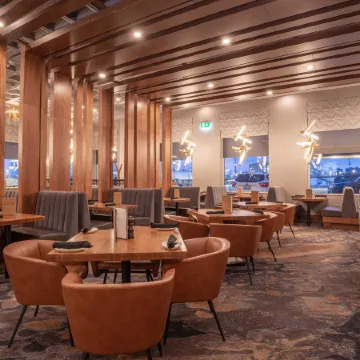 Sandman Signature Ottawa Airport Hotel