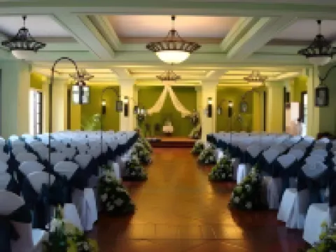 Planta Centro Bacolod Hotel & Residences