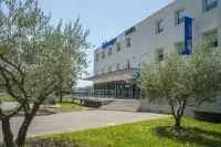 ibis budget Pertuis Portes du Luberon Hôtels à : Le Puy-Sainte-Réparade