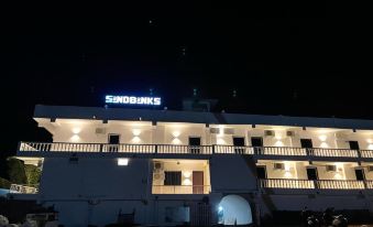 Sandbanks Beach Resort