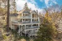 Pollock by AvantStay Stunning Views w Movie Room Hot Tub Game Room Large Balcony