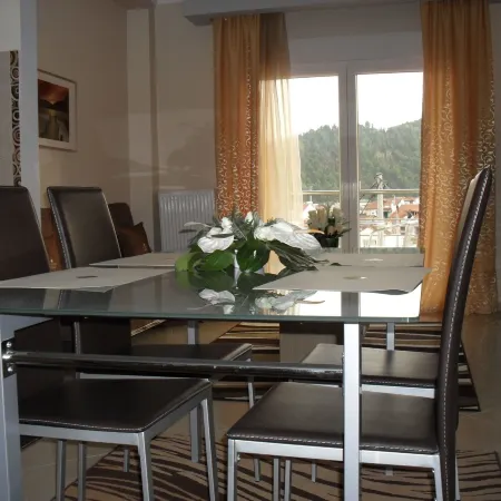 Kyknos de Luxe Suites & Rooms