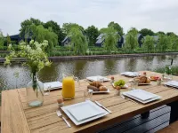 Luxurious Detached Water Villa with Jetty