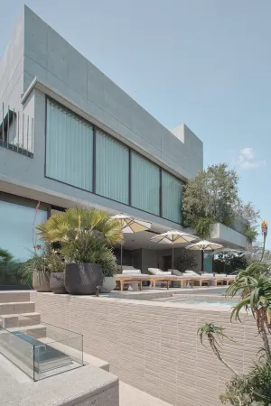 Trunk(Hotel) Yoyogi Park Отели рядом со станцией Ж/д станция Дзиюгаока (Jiyugaoka)