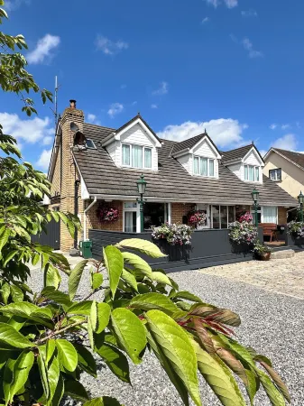 Malahide Guest Rooms Отели в г. Портмарнок