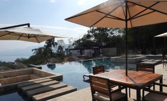 TOPOWA CLUB HOUSE RESORT
