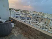Modern 3 bedroom penthouse with Rooftop views Hotels in Msida