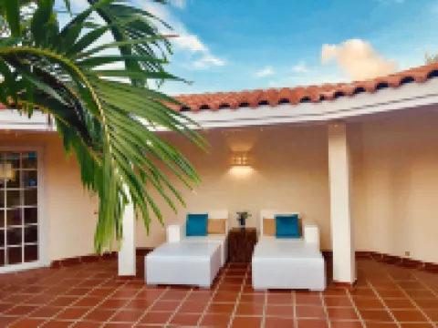 Karibu Aruba Boutique Hotel