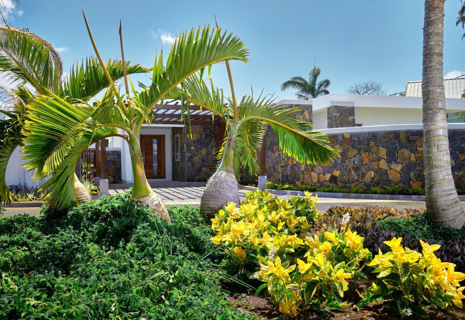 Hotel Corail Bleu Private Pool & Garden Villas by Lov, Exterior, Garden