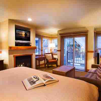 The Ocean Lodge Rooms