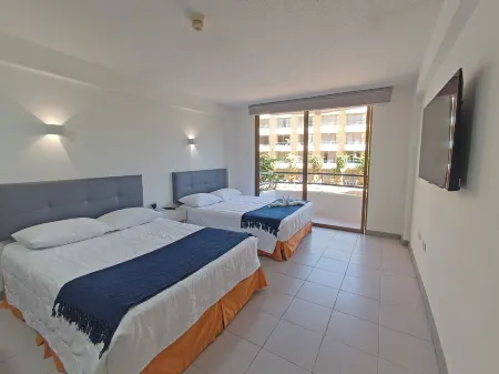 Hotel Margarita Dynasty Отели в г. Пампатар