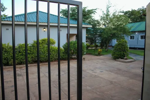 Lulu Guest Lodge, Low-Density Suburbs, Victoria Falls