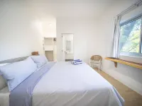 Caribbean Breeze - 2BR Apartment Close to Beach!