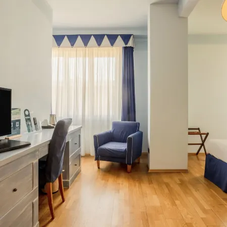 HOTIDAY Room Collection - Calambrone