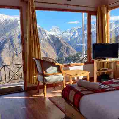 Mountain Rover Auli Rooms