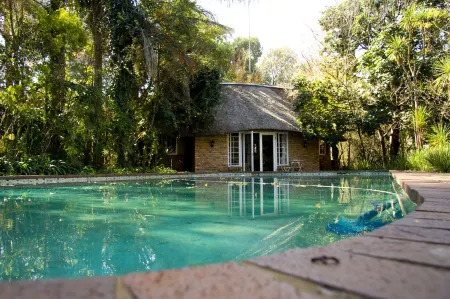 Melrose Place Отели рядом с достопримечательностью «Витватерсрандский университет»