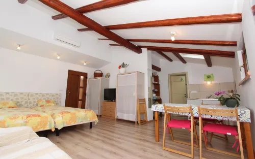 Studio Rovinj Home - 3-Star