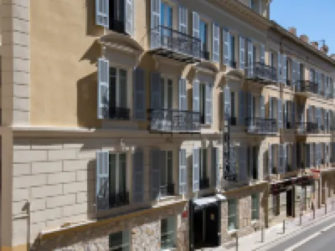 บริสตอล นีซ โรงแรมใกล้Coco Beach