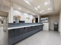 Super 8 by Wyndham New Orleans Hotels near Rome Park