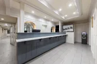 Super 8 by Wyndham New Orleans
