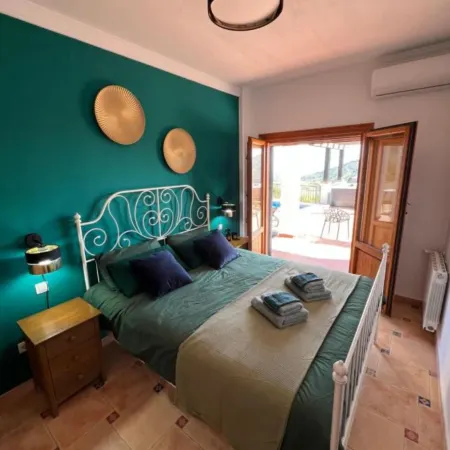 Villa El Dorado B&B and Wellness