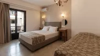 Nami Hotel & Suites فنادق في Stalida