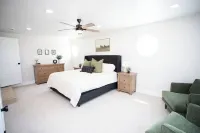 Dayton Diamond- Sleeps 10, Peaceful setting, Game room, Chef's kitchen!